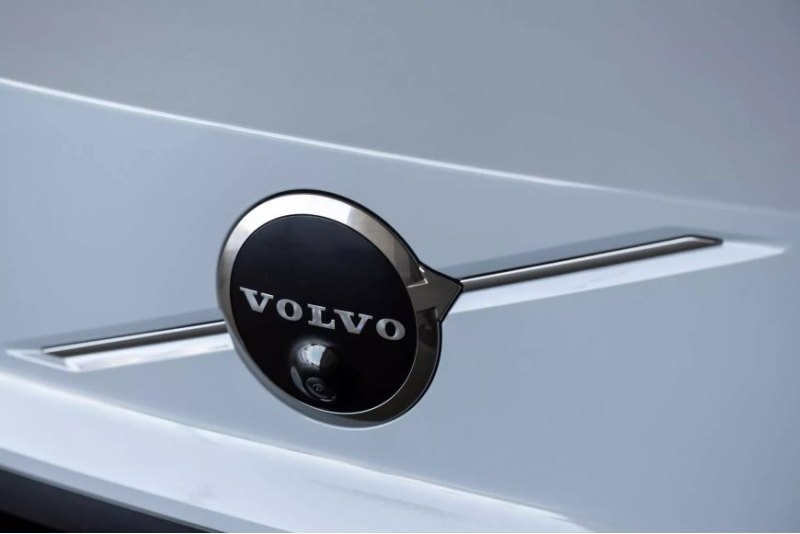 По словам Volvo, китайская компания «продолжит…
