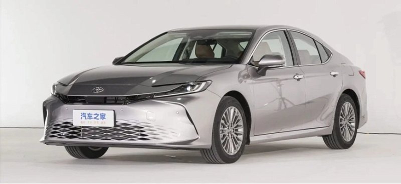 В России стали продавать седан Toyota Camry…