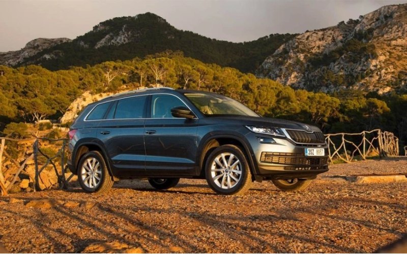 Еще в этом списке представлены иномарки: Ford…
