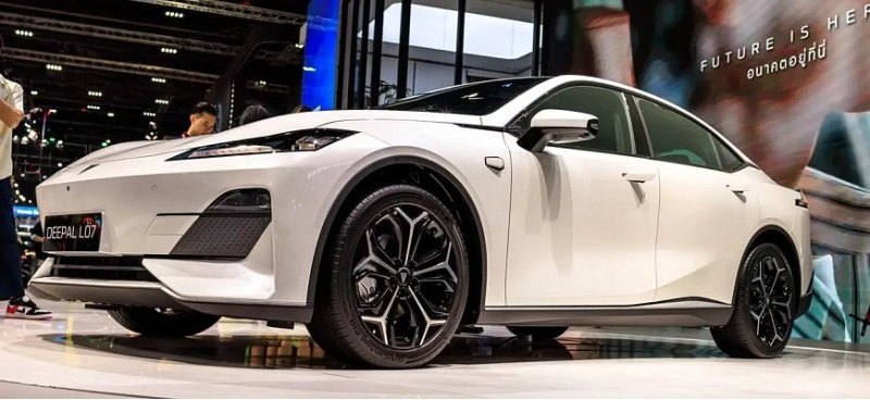 Автобренд Changan начнет продажи в России Lamore…