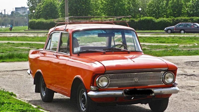 Стоимость машин одной модели и года выпуска может…