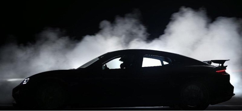 Мощный Porsche Taycan Turbo GT впервые был…