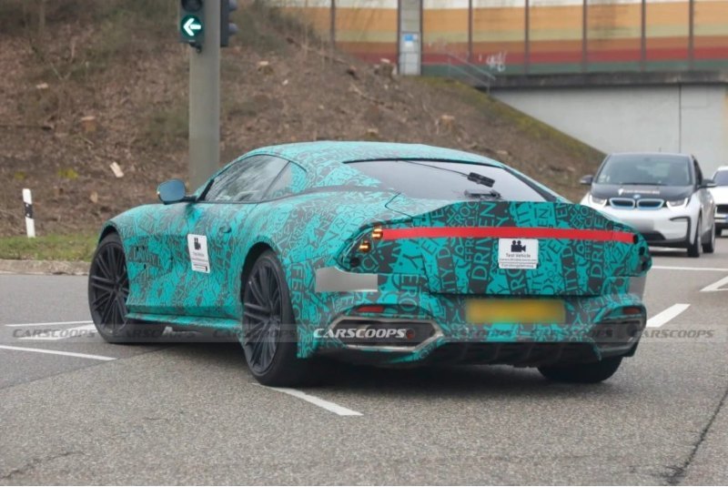 Aston Martin держит свои карты закрытыми в…