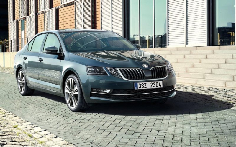 Двигаясь далее, Skoda Octavia также занимает…