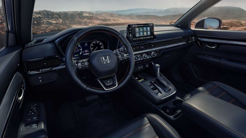Официально Honda не возит к нам своим автомобили…