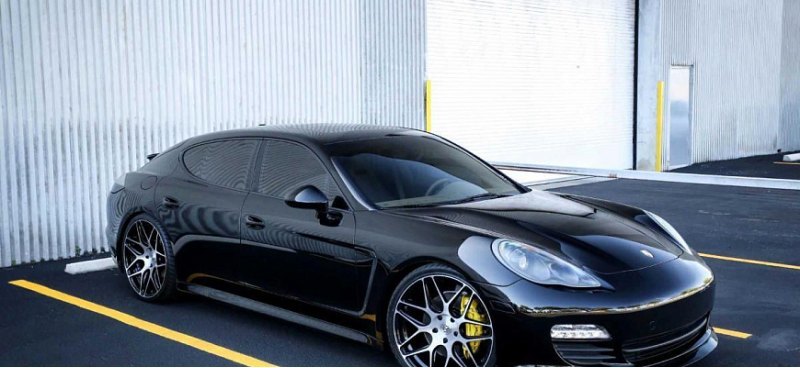 Раскачивать подвеску этого Porsche Panamera можно…