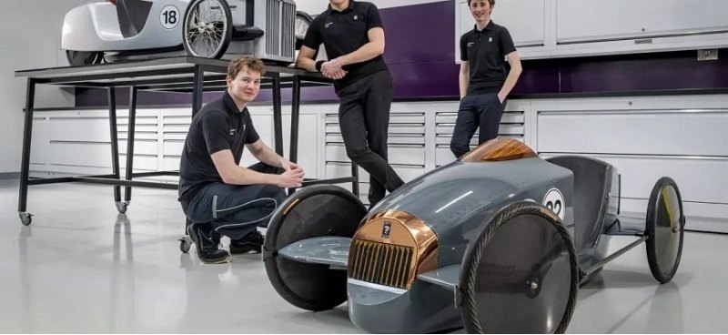 Rolls-Royce представил свои первые гоночные…