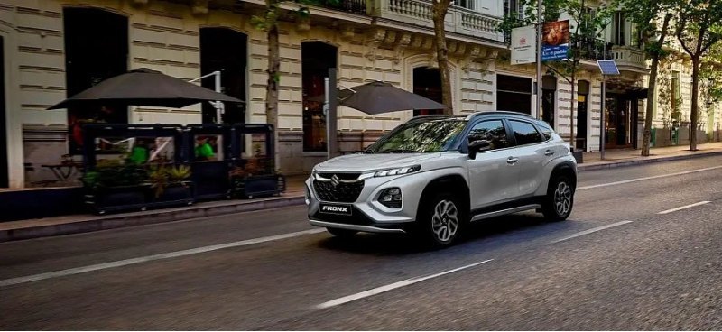 Кроссовер Suzuki Fronx подешевел в России до 2,86…
