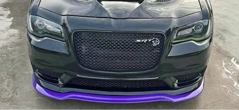 О существовании седана Chrysler 300 с мотором…