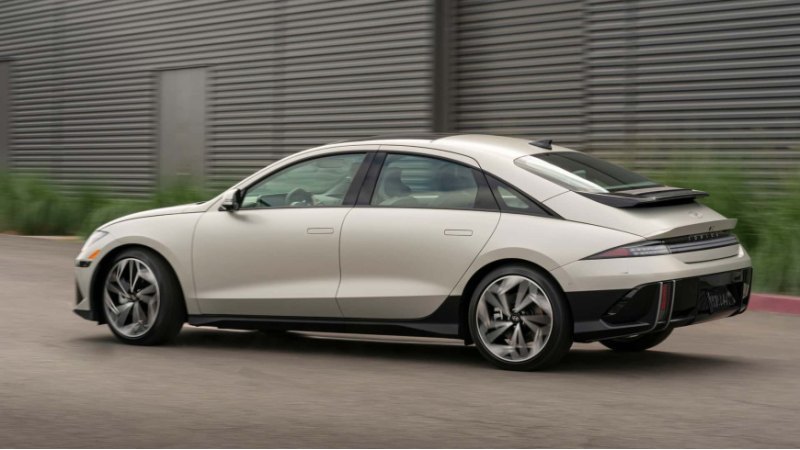 Ioniq 6 стал вторым полностью электрическим…