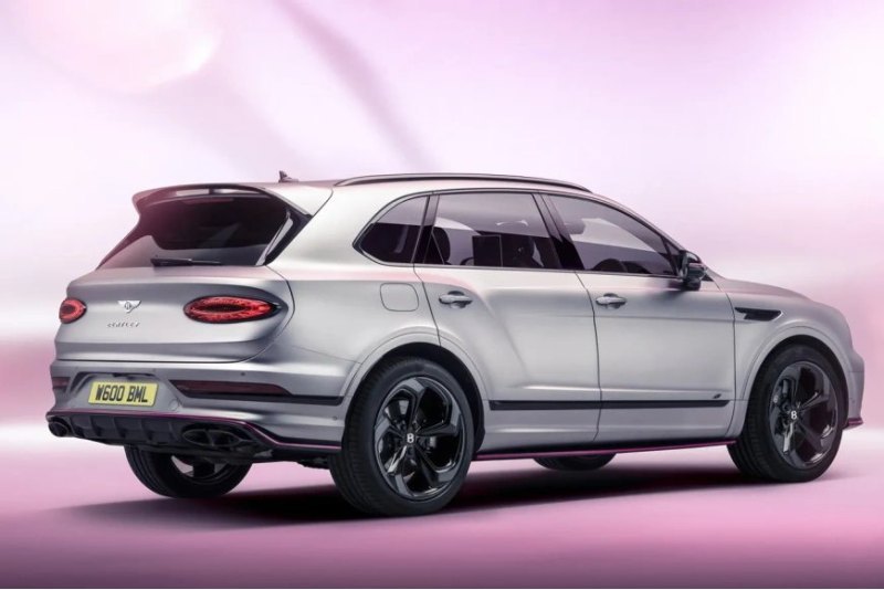 Bentley также воспользовалась возможностью…