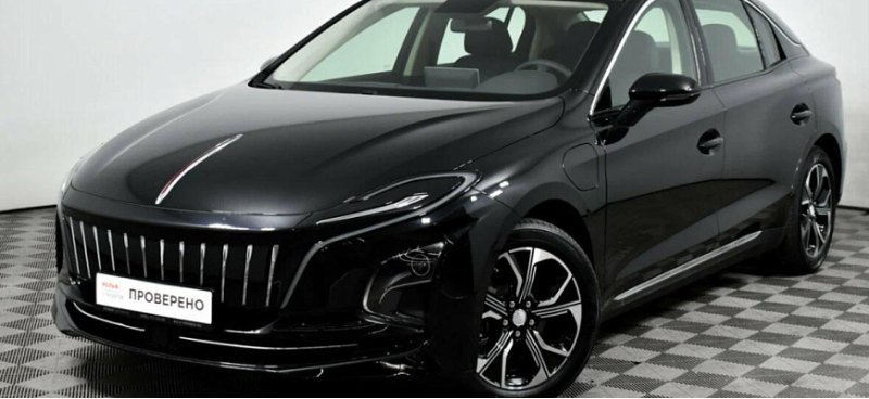 Hongqi E-QM5 возглавил ТОП-10 самых недорогих…