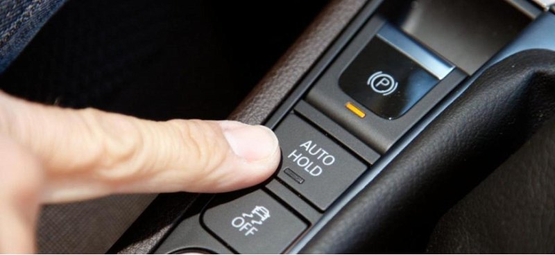 Эксперт рассказал о плюсах и минусах функции Auto…