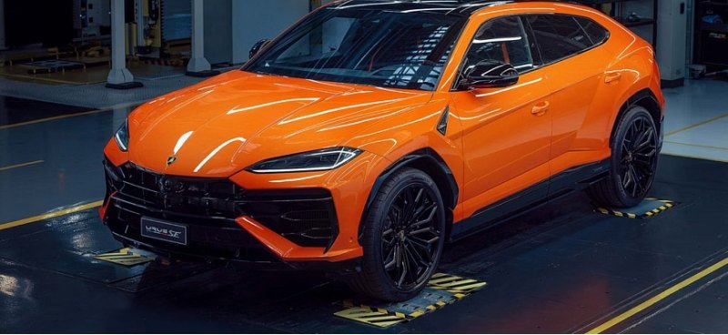 Lamborghini представил 800-сильный гибридный…