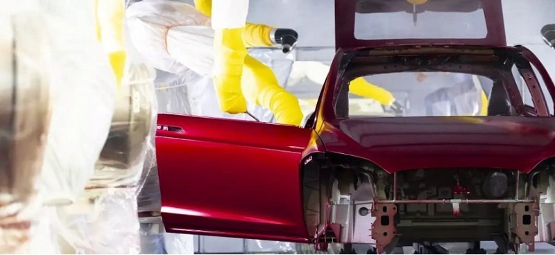 Очередной скандал вокруг Tesla - уволен рабочий,…