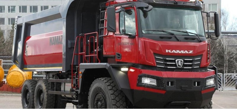 В Москве дебютировал новый «КамАЗ» с колесной…