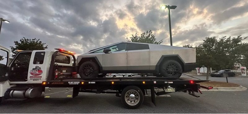 Tesla Cybertruck сломался через 56 км после…