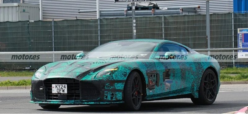 Британский суперкар Aston Martin Vanquish вышел…