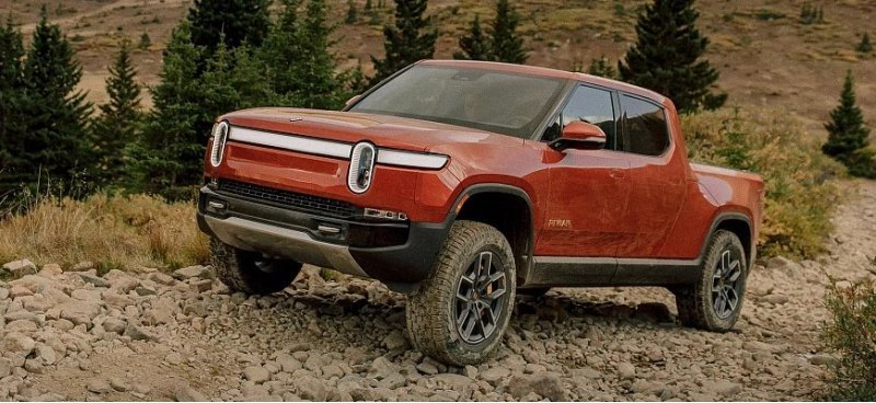 Rivian отзывает 127 R1 из-за отсутствия наклеек…