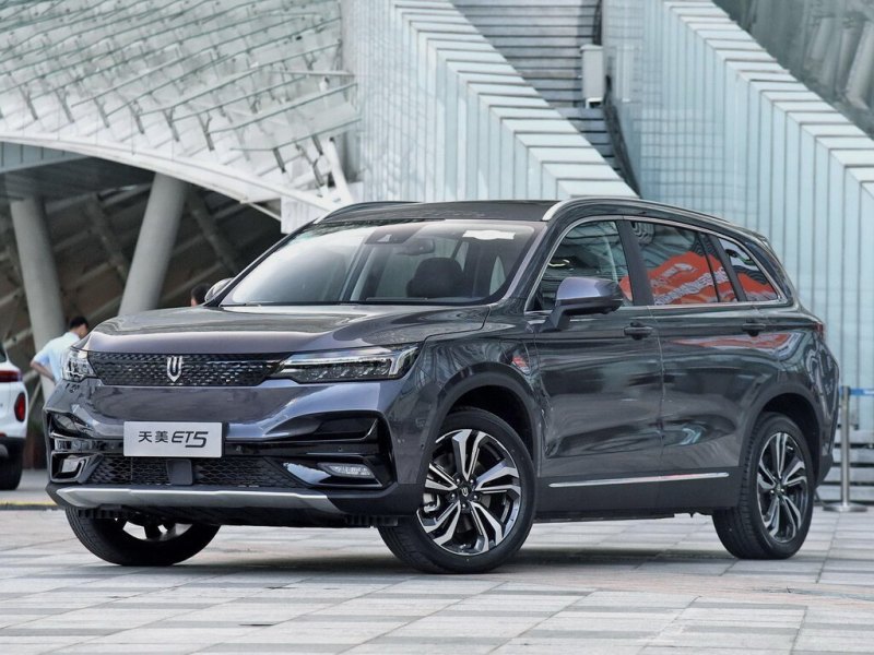 Снизились цены на кроссовер Geely Monjaro: выгода…