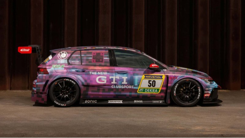 Интерьер Volkswagen GTI Clubsport уступает…