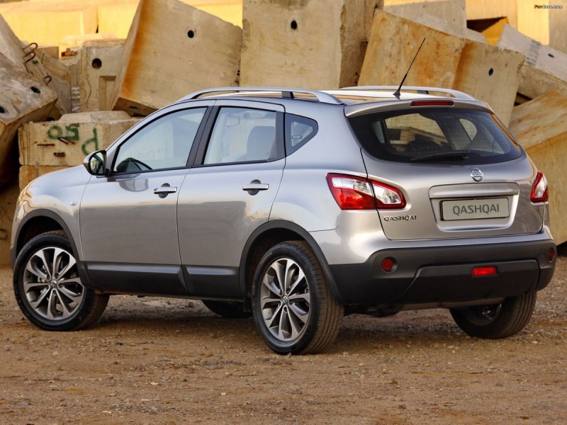 Третье место достается кроссоверу Nissan Qashqai.…