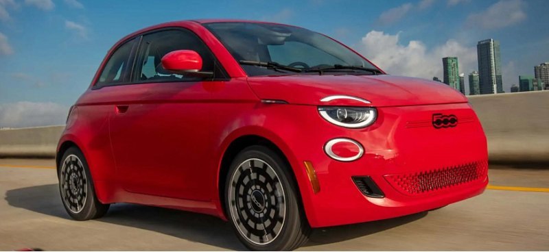 Городскую модель Fiat 500e переведут с…