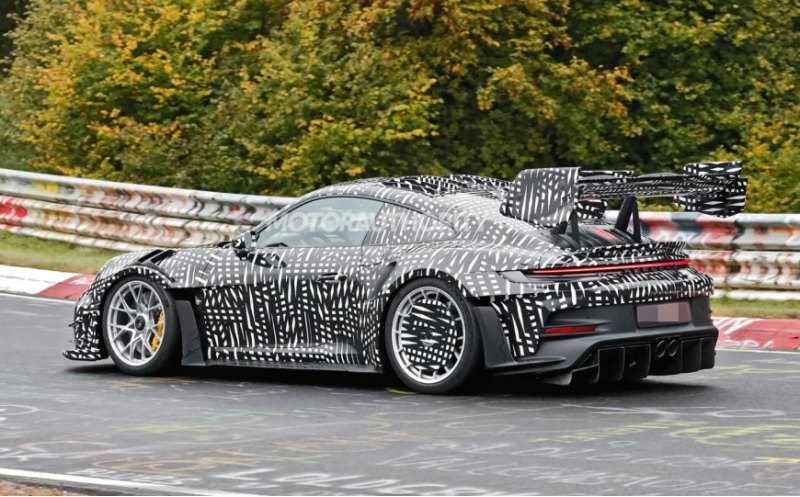 В связи с этим в салонах Porsche, в том числе и в…