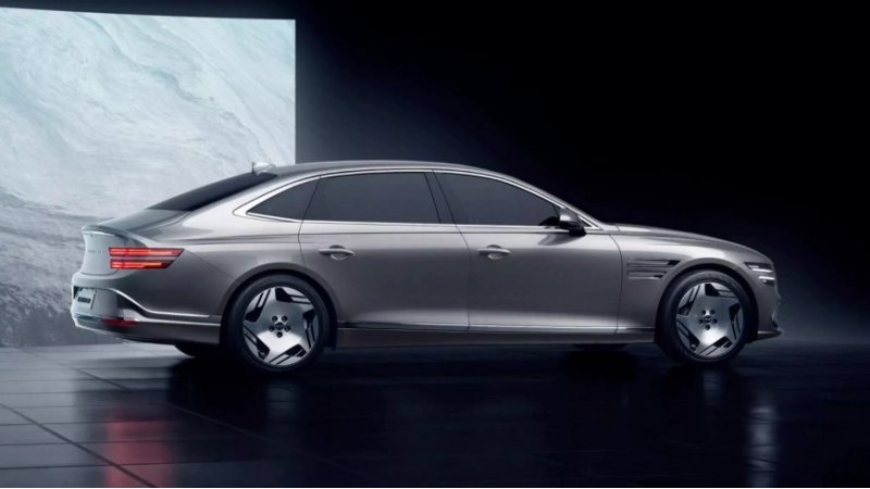 Genesis представила обновленный седан Electrified…