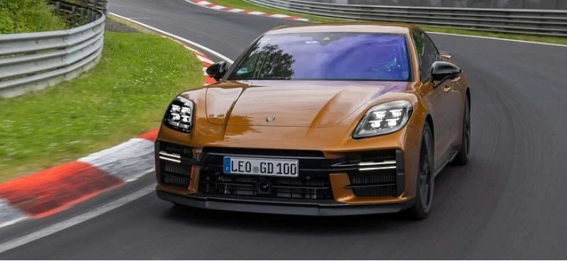 Посмотрите, как Porsche Panamera Turbo S E-Hybrid…