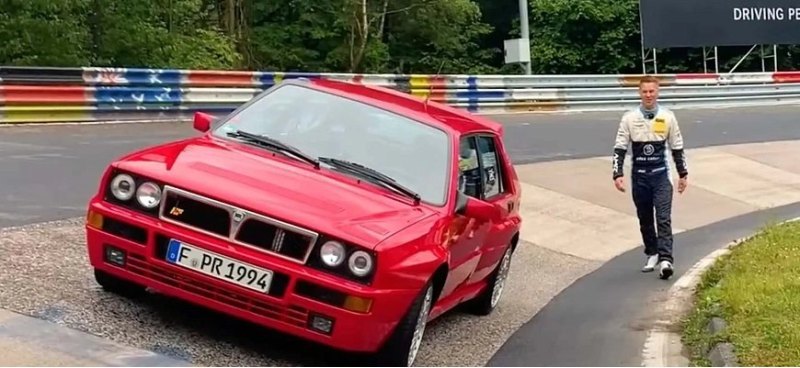 Старушке Lancia Delta Integrale очень сложно…
