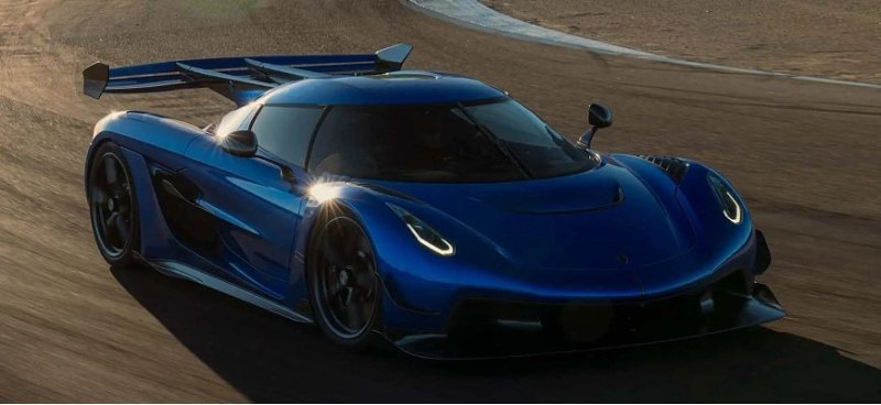 Гиперкар Koenigsegg Jesko Attack установил…