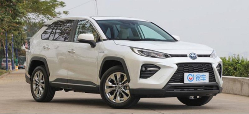 В России стали продавать полные аналоги Toyota…