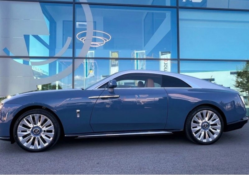 Электрическая модель от компании Rolls-Royce…