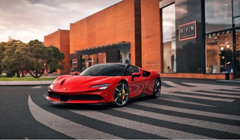 Еще один гибридный суперкар от компании Ferrari…