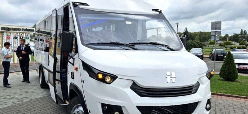 Представлен туристический автобус с люксовыми…