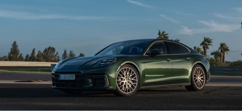 Porsche будет продавать электрическую Panamera…