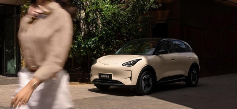 Geely показала внешность и салон электрокара по…
