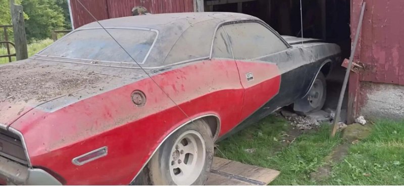 После чистки культового Dodge Challenger 1970…