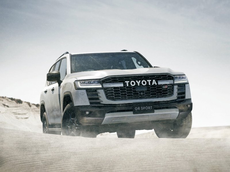 Рамный внедорожник Toyota Land Cruiser 300 в…