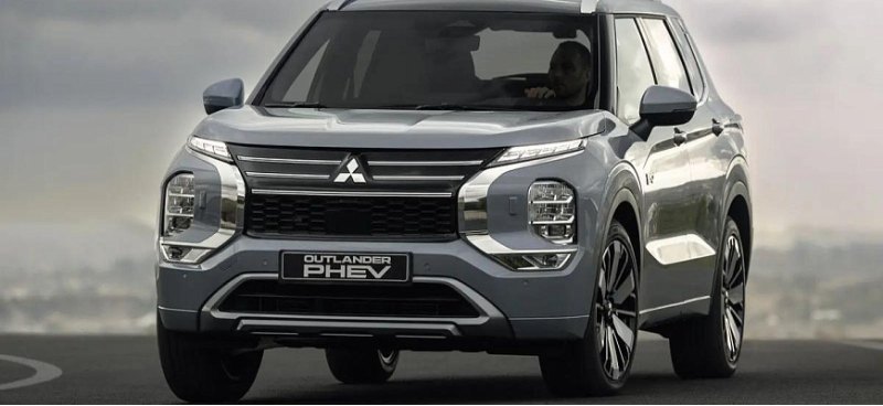 Гибрид Mitsubishi Outlander обновился. Фото…