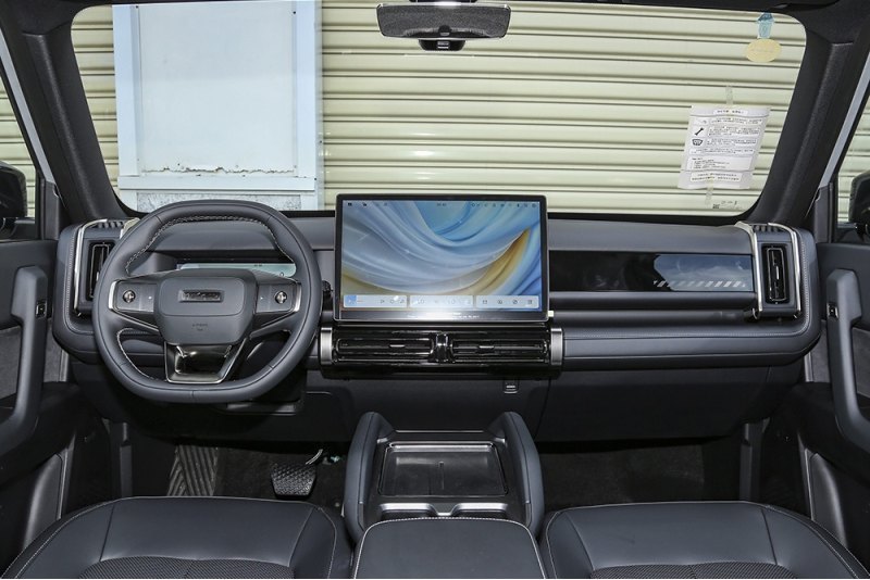 У дилеров в Китае iCar 03 стоит 1,98-2,24…