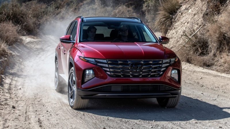 Самый дорогой в этой пятерке - Hyundai Tucson…