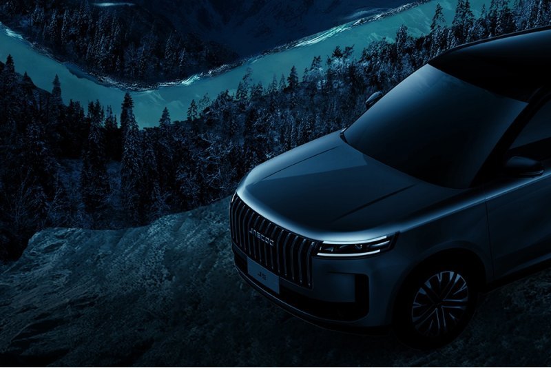Jaecoo J5 считается одноклассником Geely Coolray.…