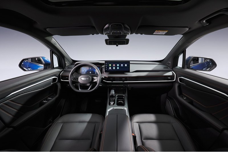 Geely Okavango у дилеров в России представлен в…