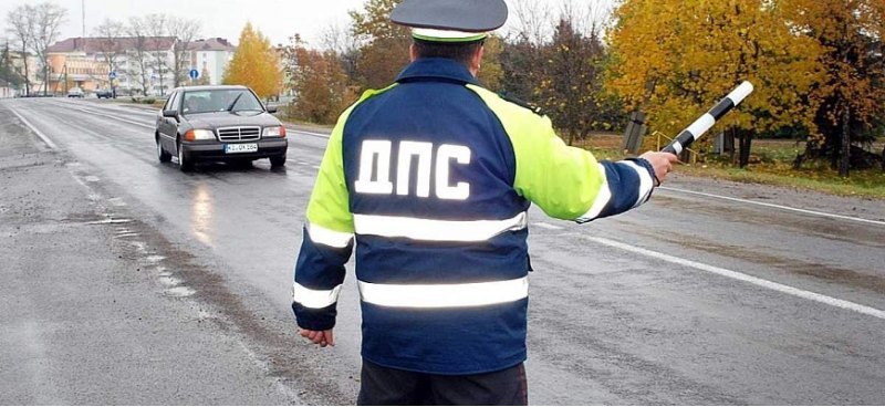 Инспектор ГАИ рассказал, как подростков…
