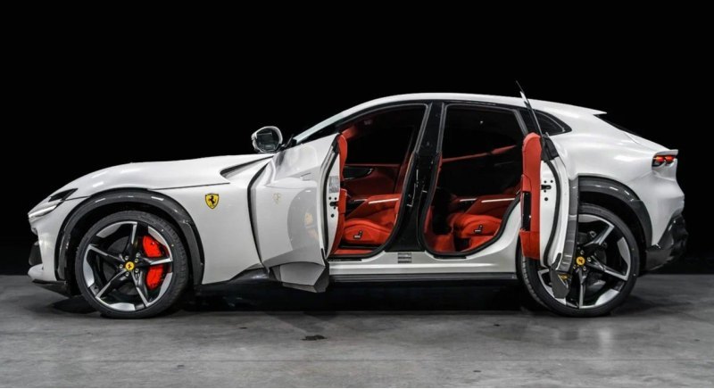 Девятая строчка за внедорожником Ferrari. Причем…