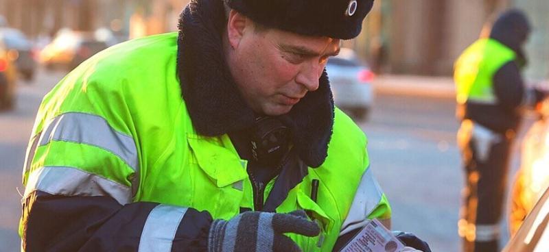 Представитель ГАИ раскрыл, когда можно сесть за…