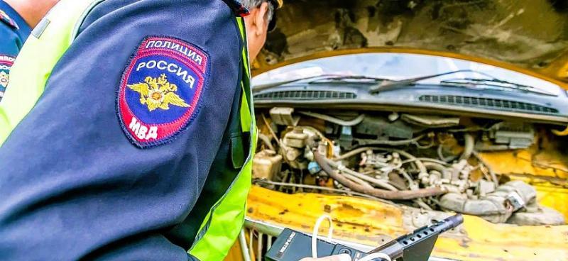 ГАИ отправляет машины на техосмотр после его…
