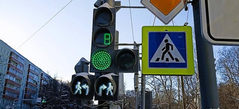 В ГАИ рассказали, разрешено ли ехать направо,…